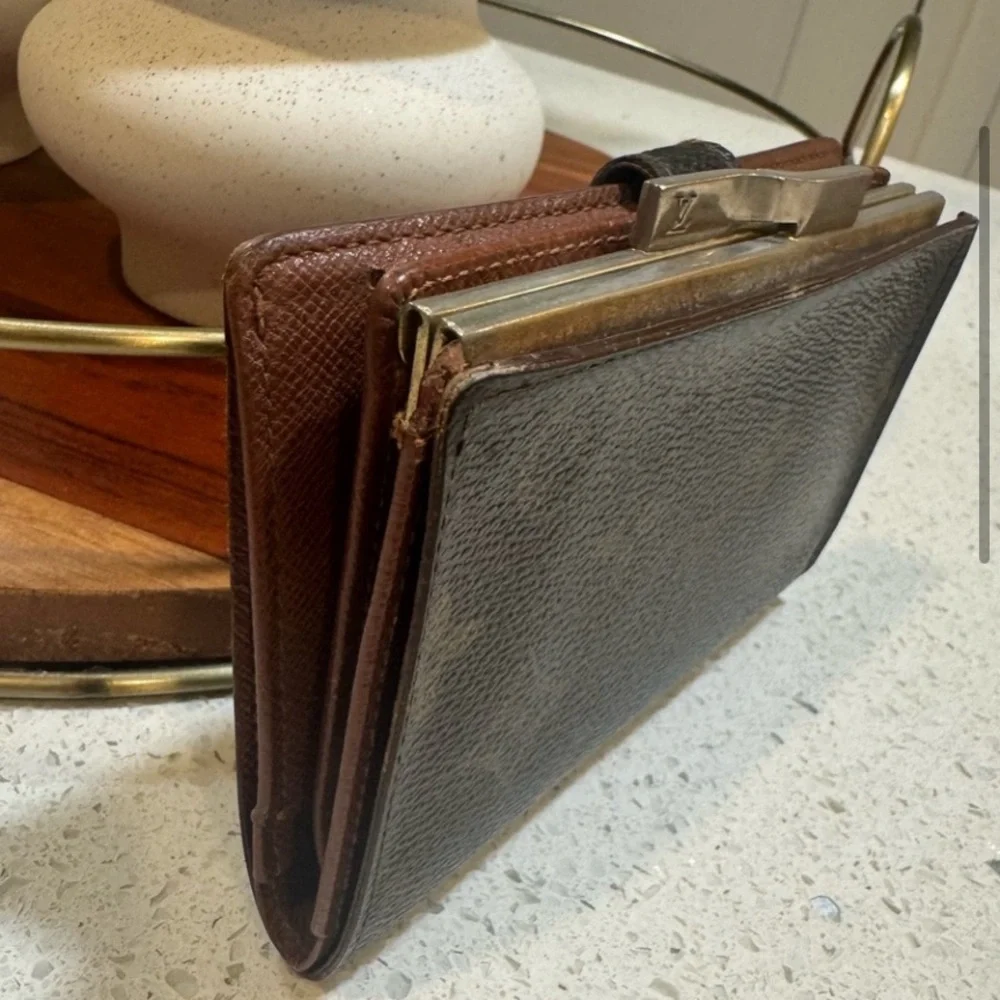 Louis Vuitton Brown Monogram Vintage Wallet Kiss lock SD0050 - Picture 4 of 7